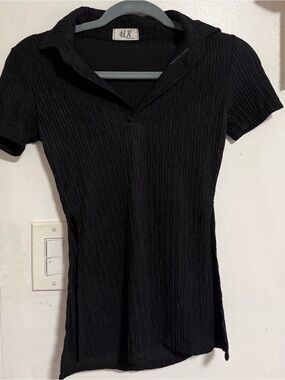 Women's Black Textured Short-Sleeve Collared Top